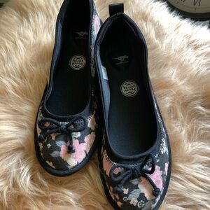 ROCKET DOGS for spring!!